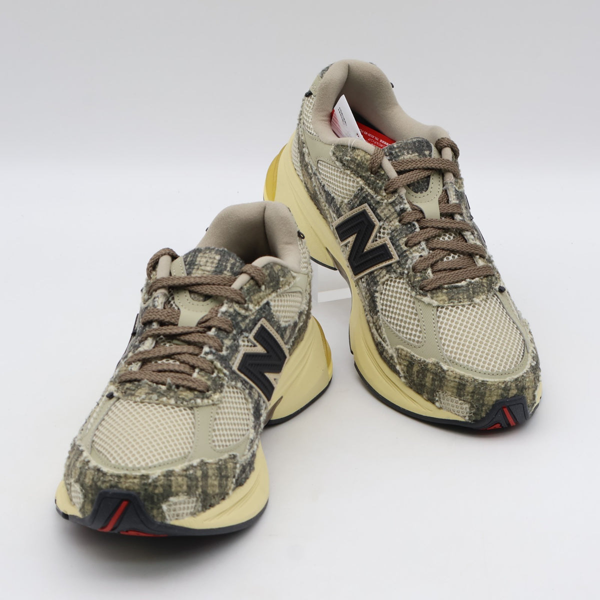U2010JG1 Joe Freshgoods New Balance 2010 Bag Lady (Men's)