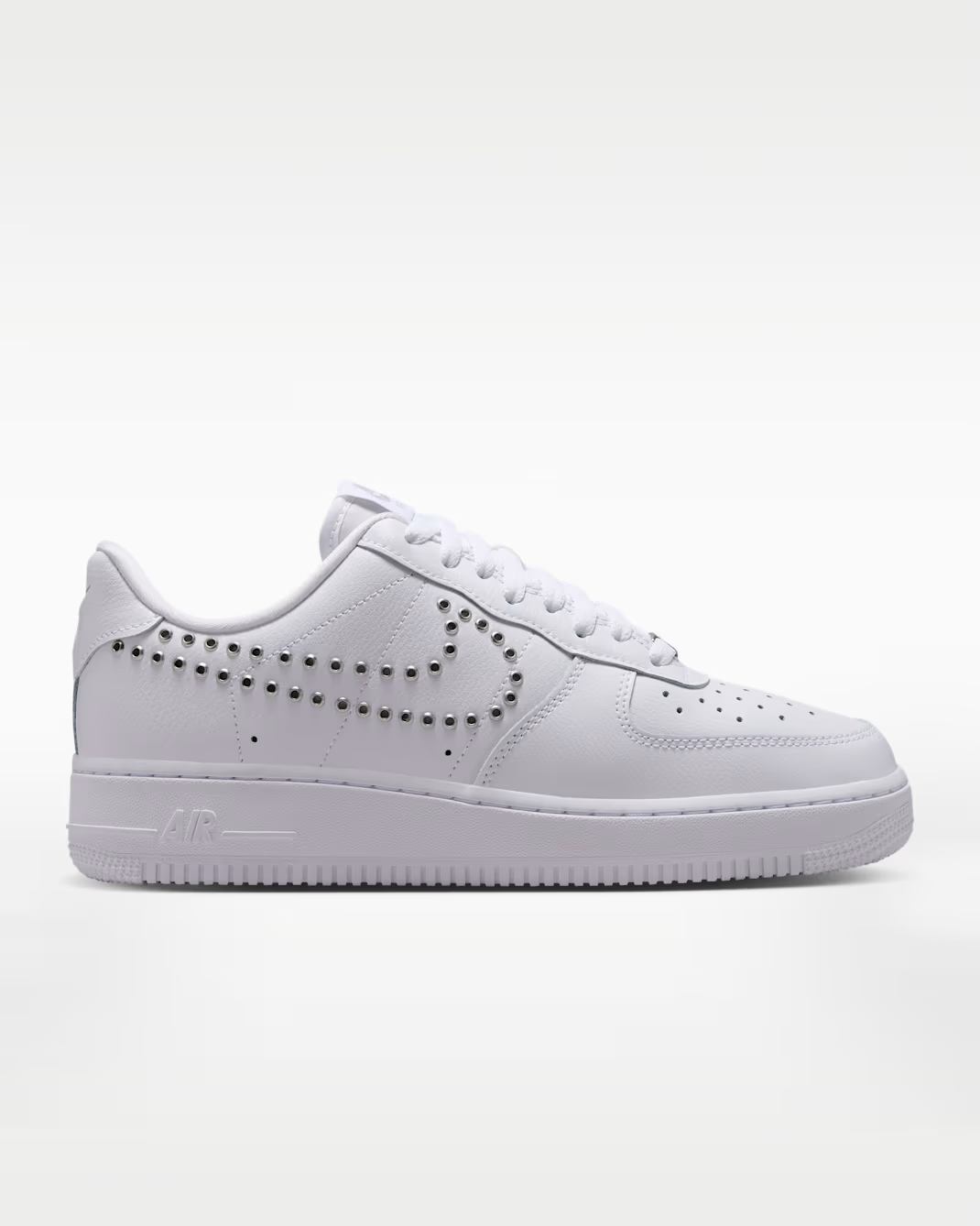 IW1234-100 Nike Air Force 1 '07 LV8 "Triple White/Metallic Silver" (Women's)