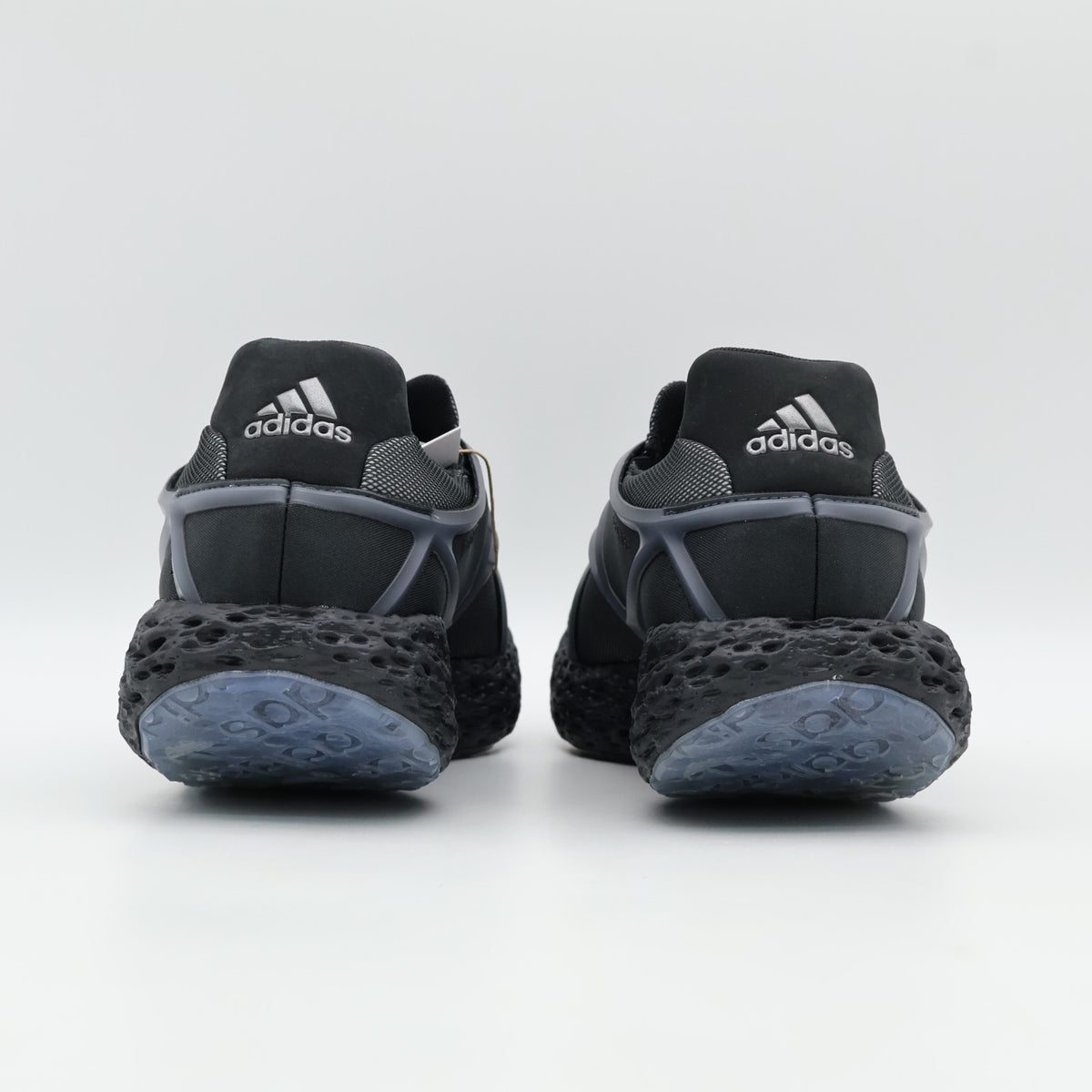 JR0830 adidas Zponge Flux Carbon Iron Metallic Core Black (Men's)