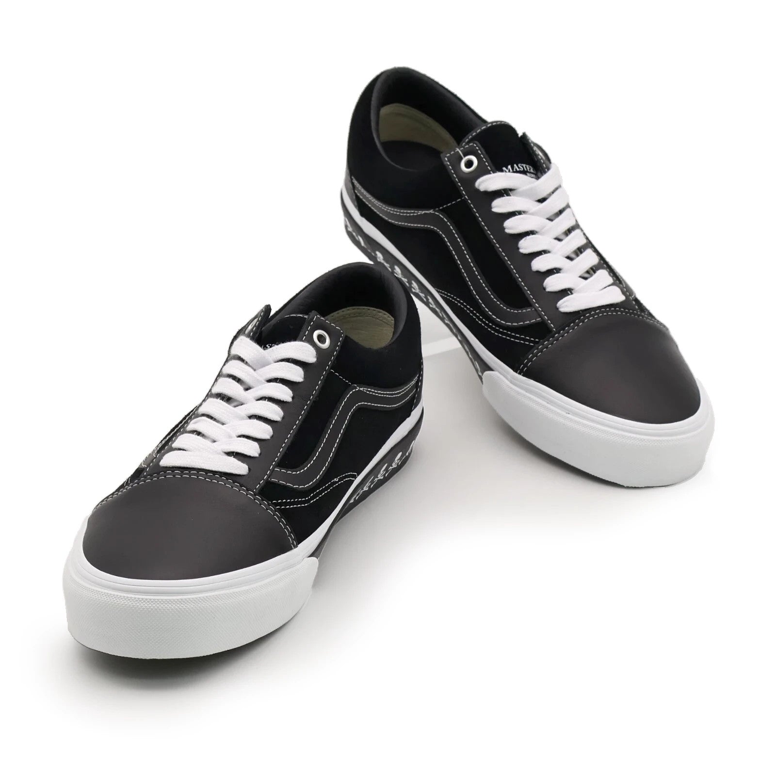 VN0A4BVFBLK1 MASTERMIND WORLD Ã Vault by Vans Old Skool VLT LX