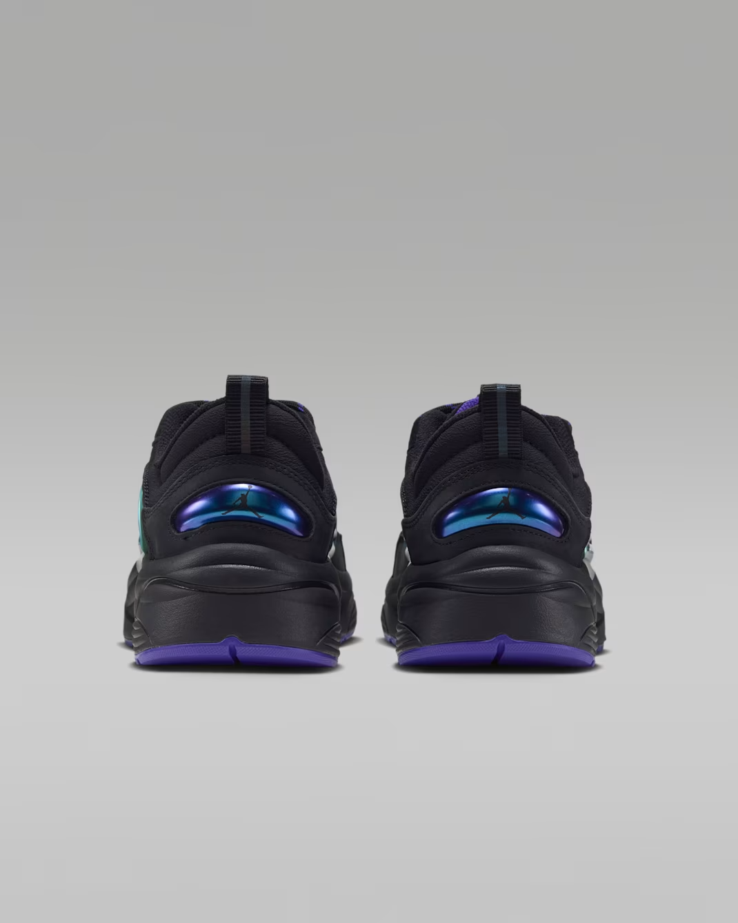 IQ5486-001 Nike Jordan Trunner O/S SE Black/Dark Concord/White (Men's)
