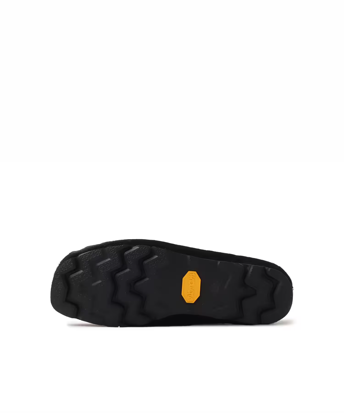 26187743 atmos BlackEyePatch Clarks Wallabee Black Hair (Men's)
