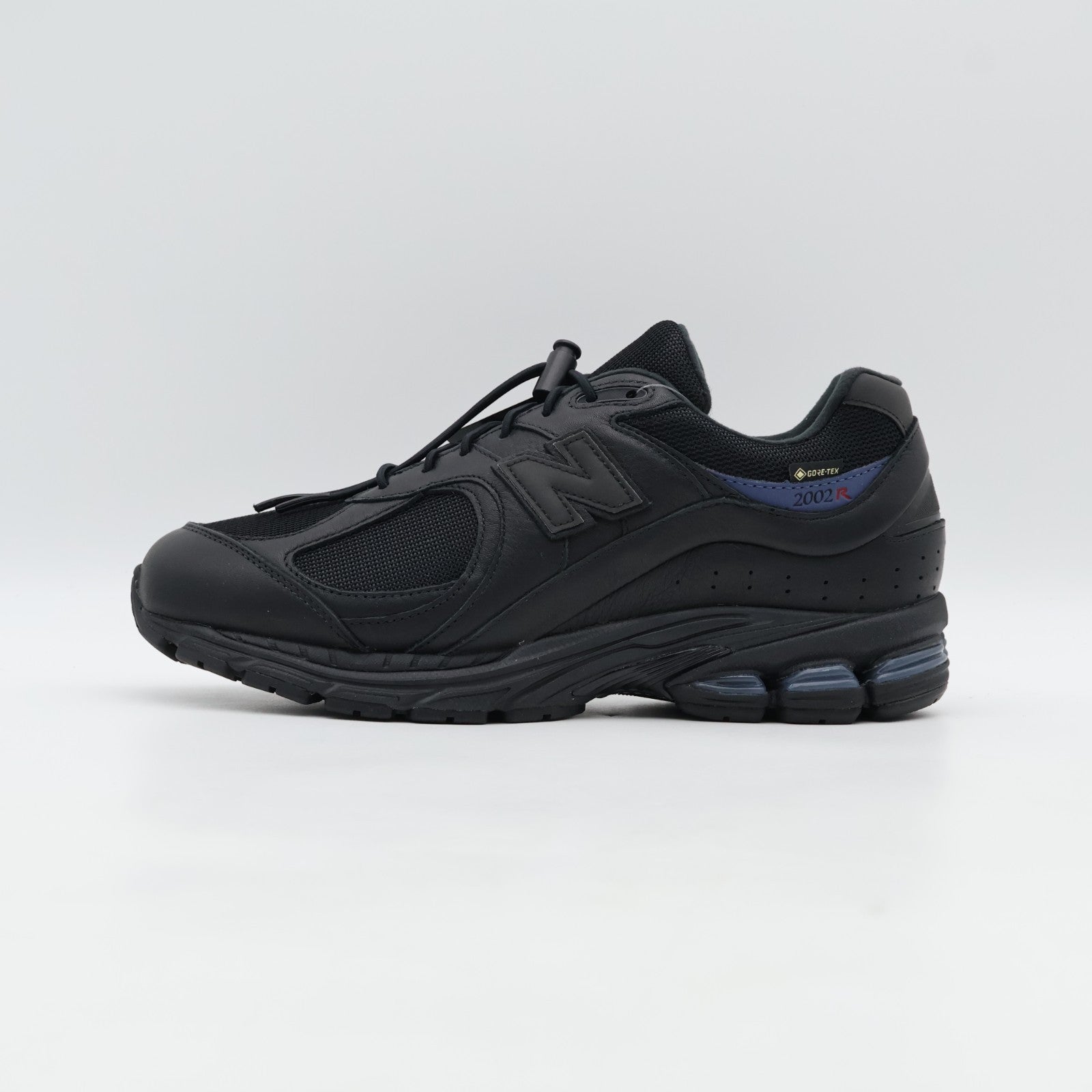 M2002RXW JJJJound Ã New Balance 2002R GORE-TEX Black (Men's)