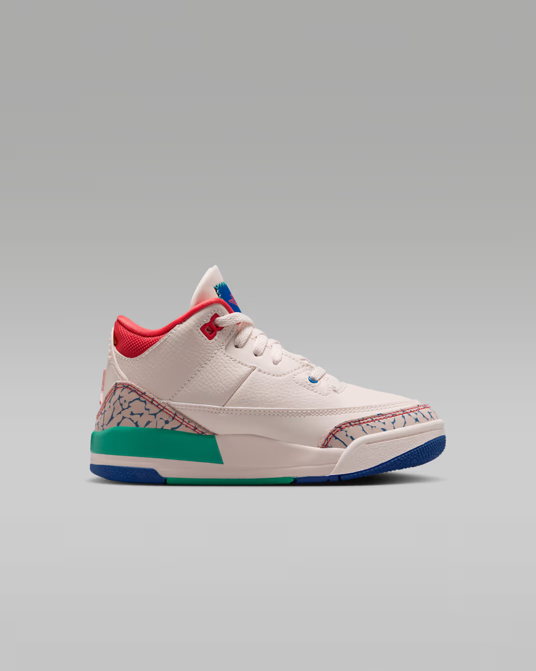 IO2074-100 Nike Jordan 3 Retro "Chalk/Track Red" (PS)