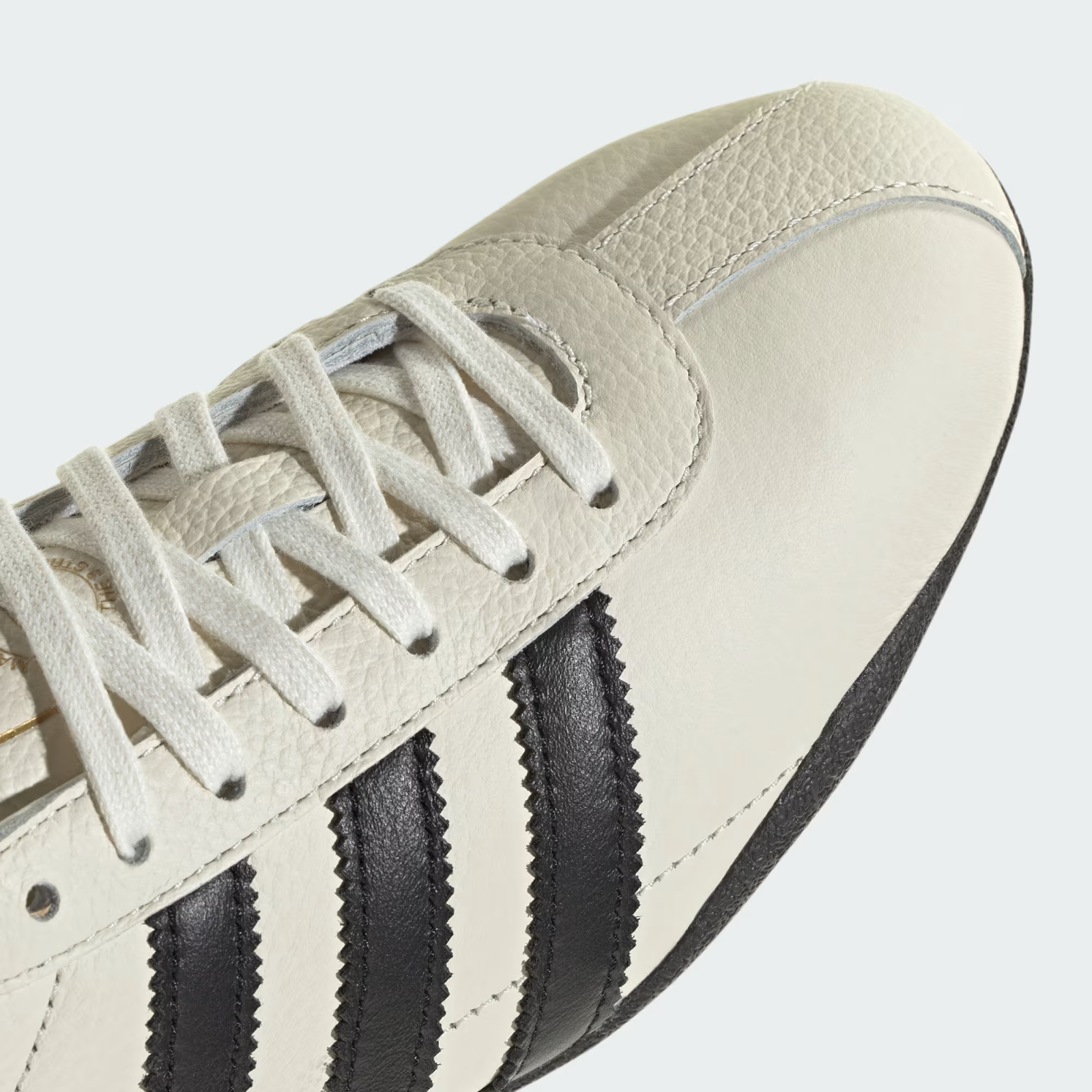JQ0597 adidas Originals Tokyo Off White Core Black Gold Metallic (Men's)