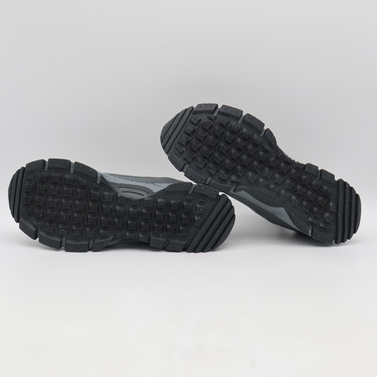 HV6901-001 Nike Zoom Vomero Roam Metallic Pewter Cool Grey Anthracite (Men's)