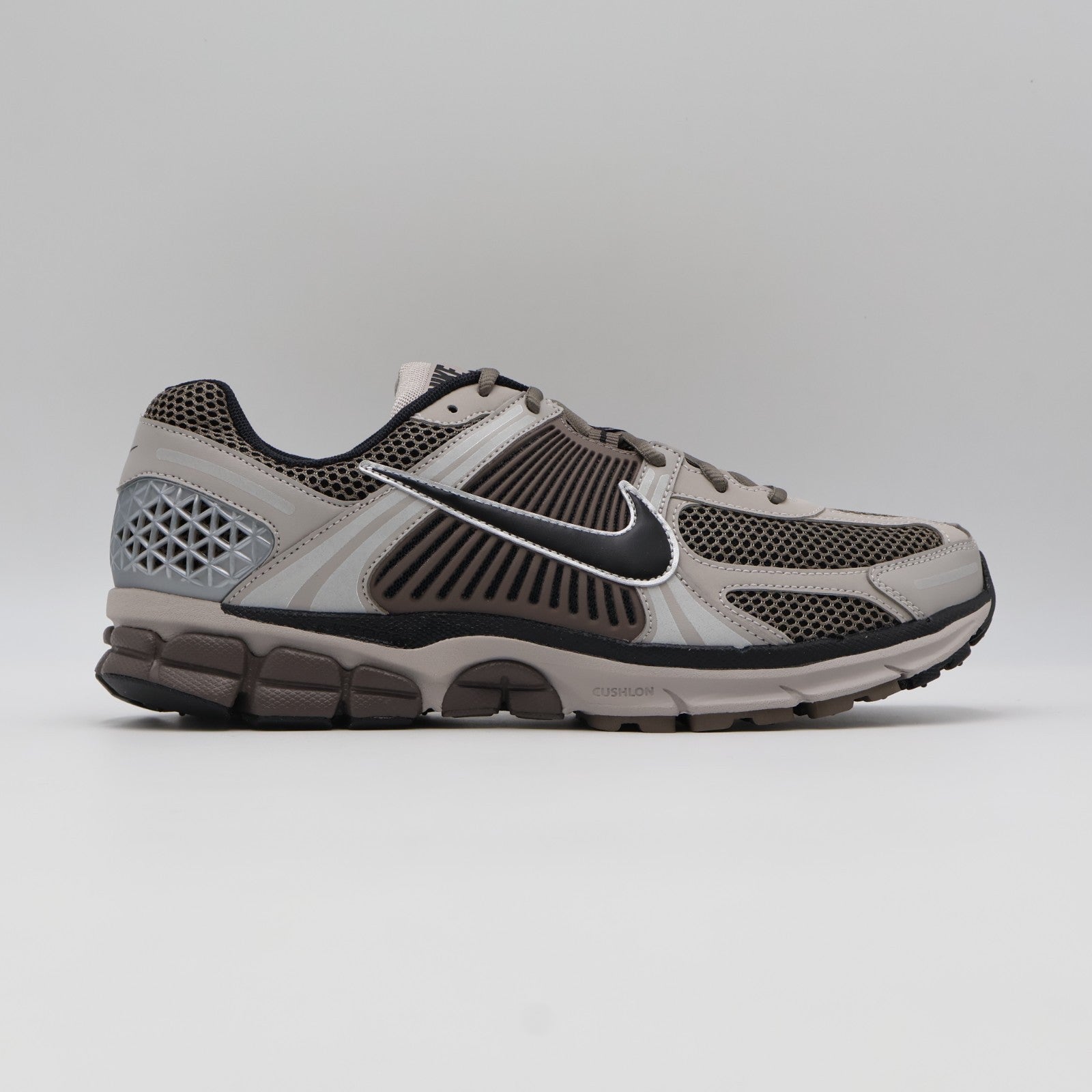 FB9149-005 Nike Zoom Vomero 5 Dark Violet Ore (Men's)