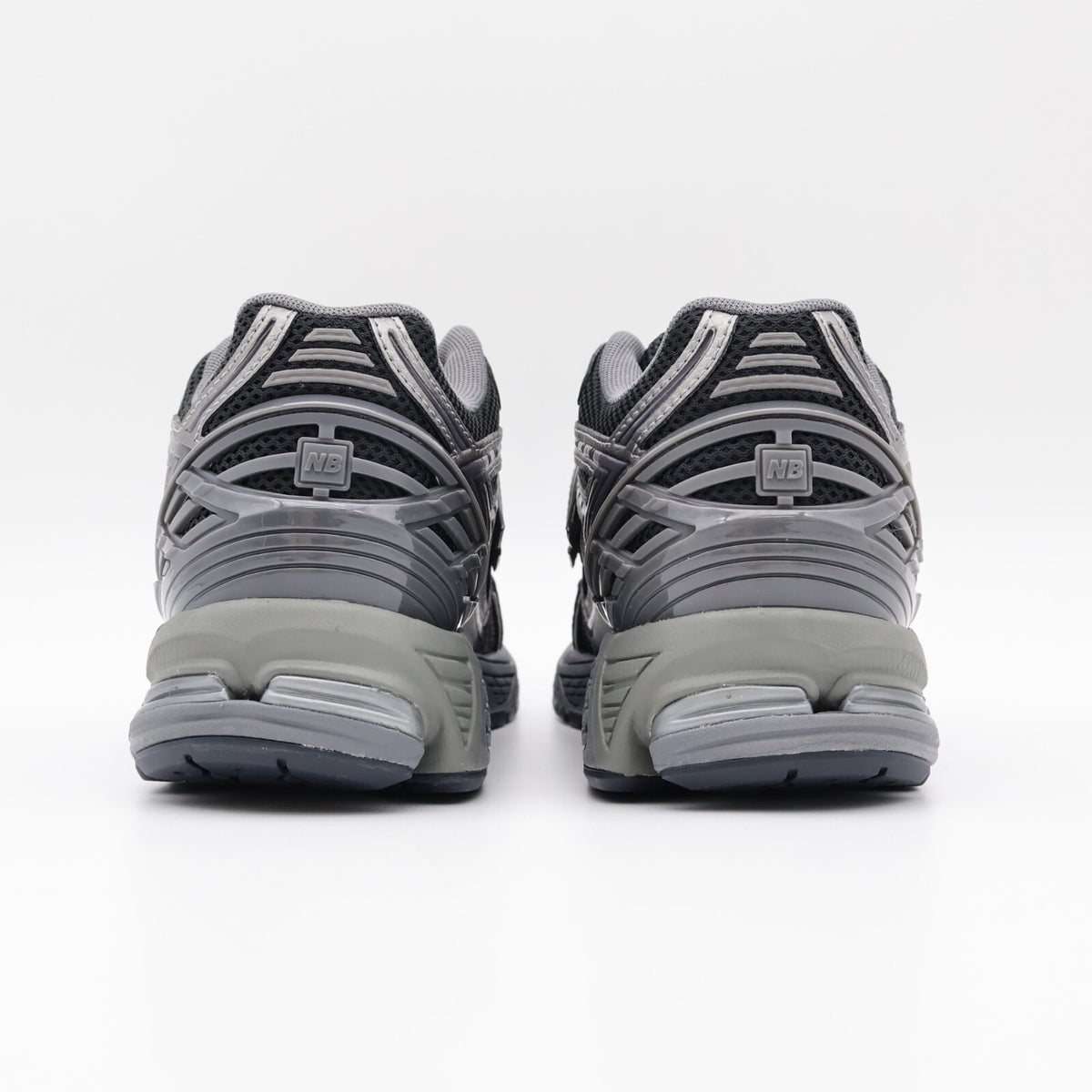 M1906RES New Balance 1906R Black Grey (Men's)