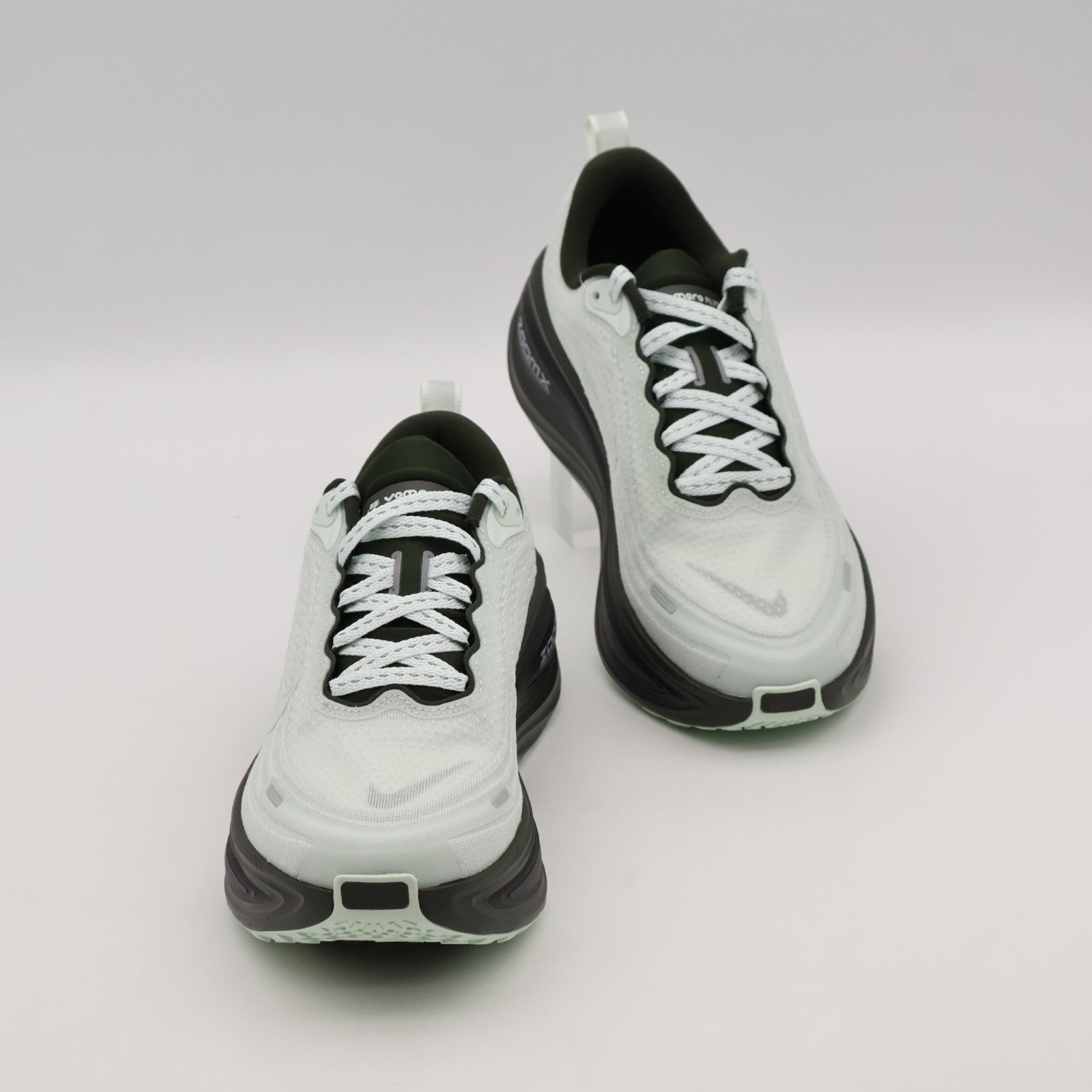 IM7659-394 Nike Vomero Plus SE Barely Green Sequoia Light Silver (Women's)