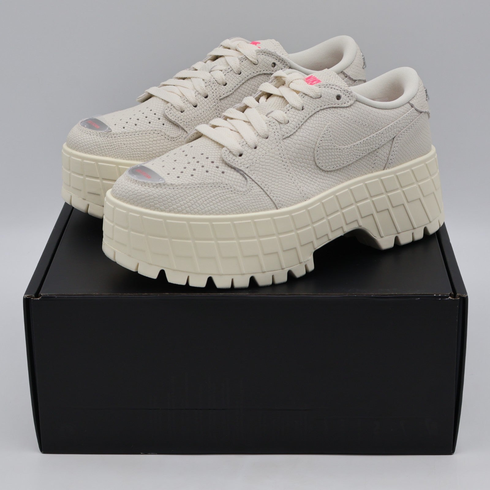 IR0835-110 Nike Air Jordan 1 Low Brooklyn Ivoly (Women's)