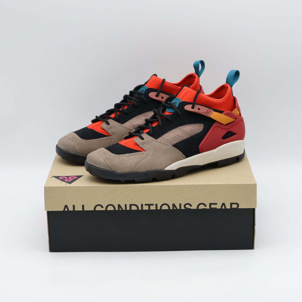 AR0479-600 Nike Air Revaderchi Outback Throwback Gym Red (Men's)