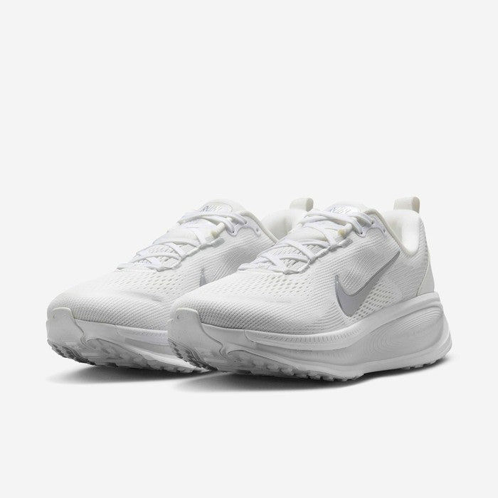 HM6804-104 Nike Vomero 8  White Photon Dust Summit White  Metallic Silve(Women's