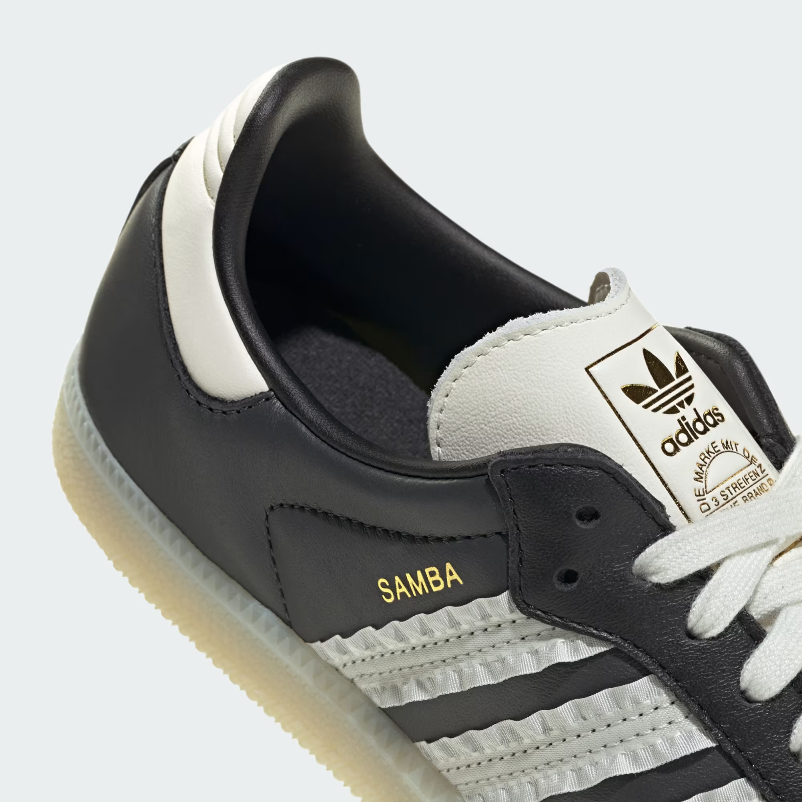 JR8831 adidas Originals  Samba Ruffle Stripes Core Black (Women's)