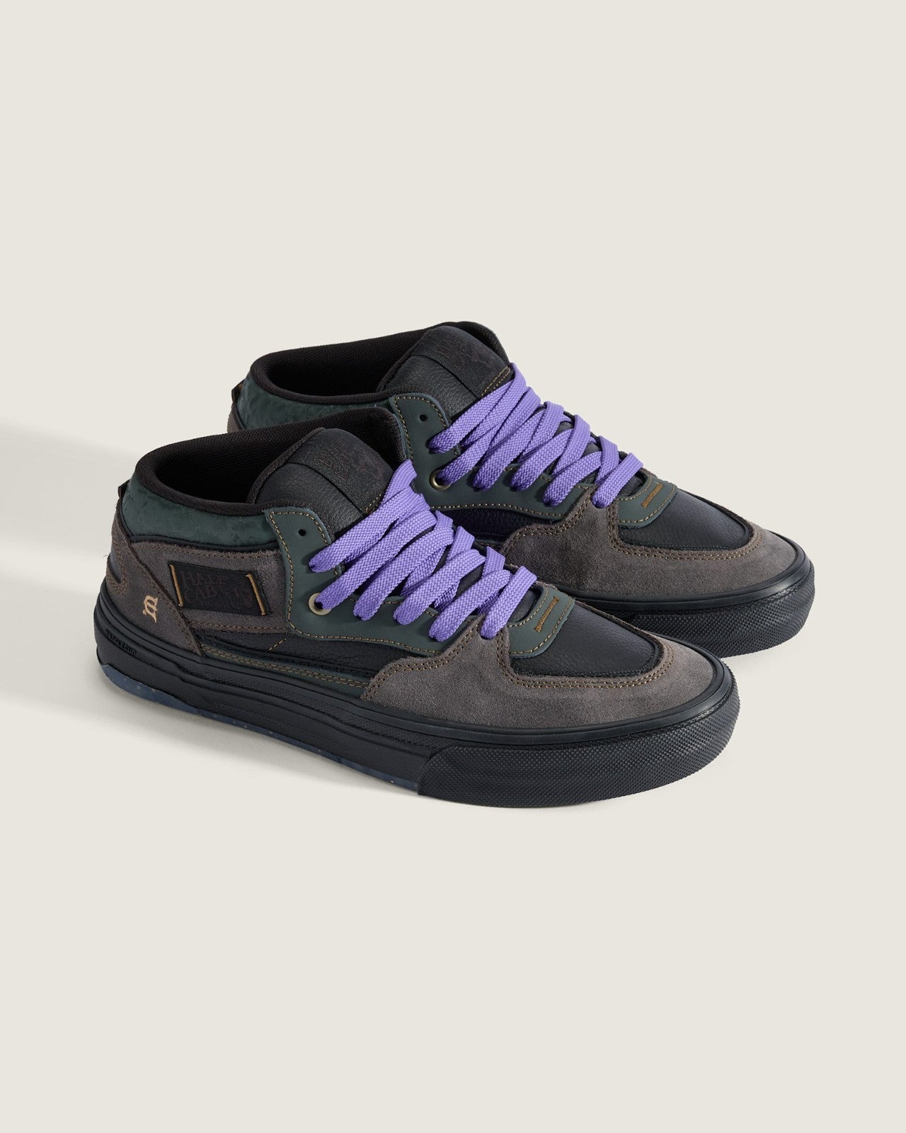 VN000D9ZEAQ Evisen Skateboards Ã Vans Skate Half Cab Wafflecup "Black/After Dark