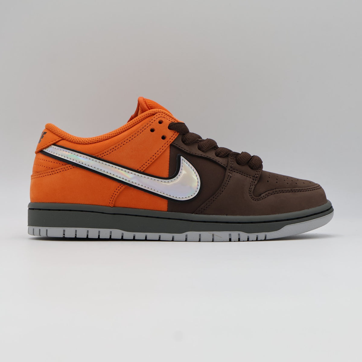 IR1888-800 Nike SB Dunk Low Pro Premium Muni April (Men's)