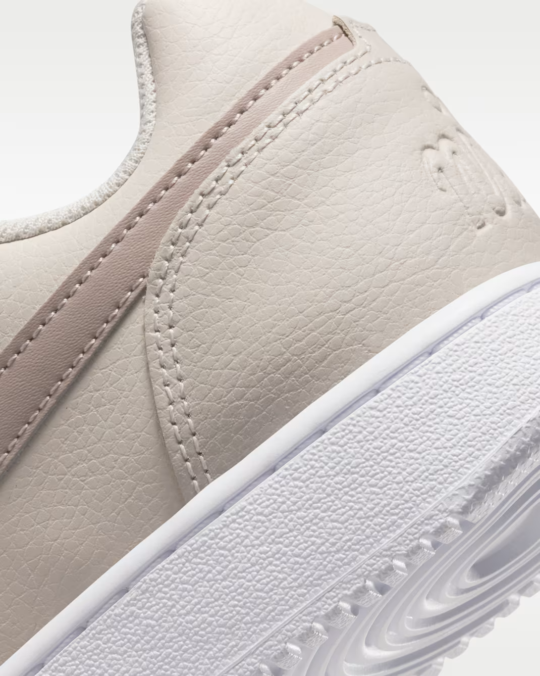 AQ1779-002 Nike Ebernon Low Desert Sand White Diffused Taupe (Women's)