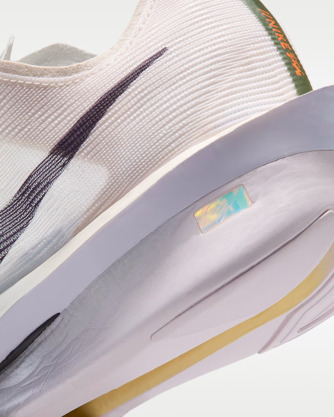 HF6412-300 Nike Vaporfly 4 "Barely Green/Chalk" (Women's)