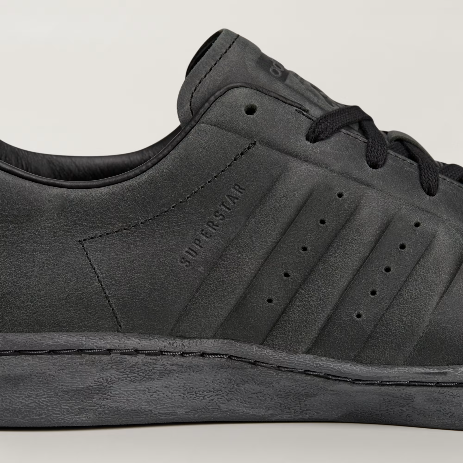 JR9458 Avavav adidas Superstar Supplier Colour Carbon Grey Five (Women's)