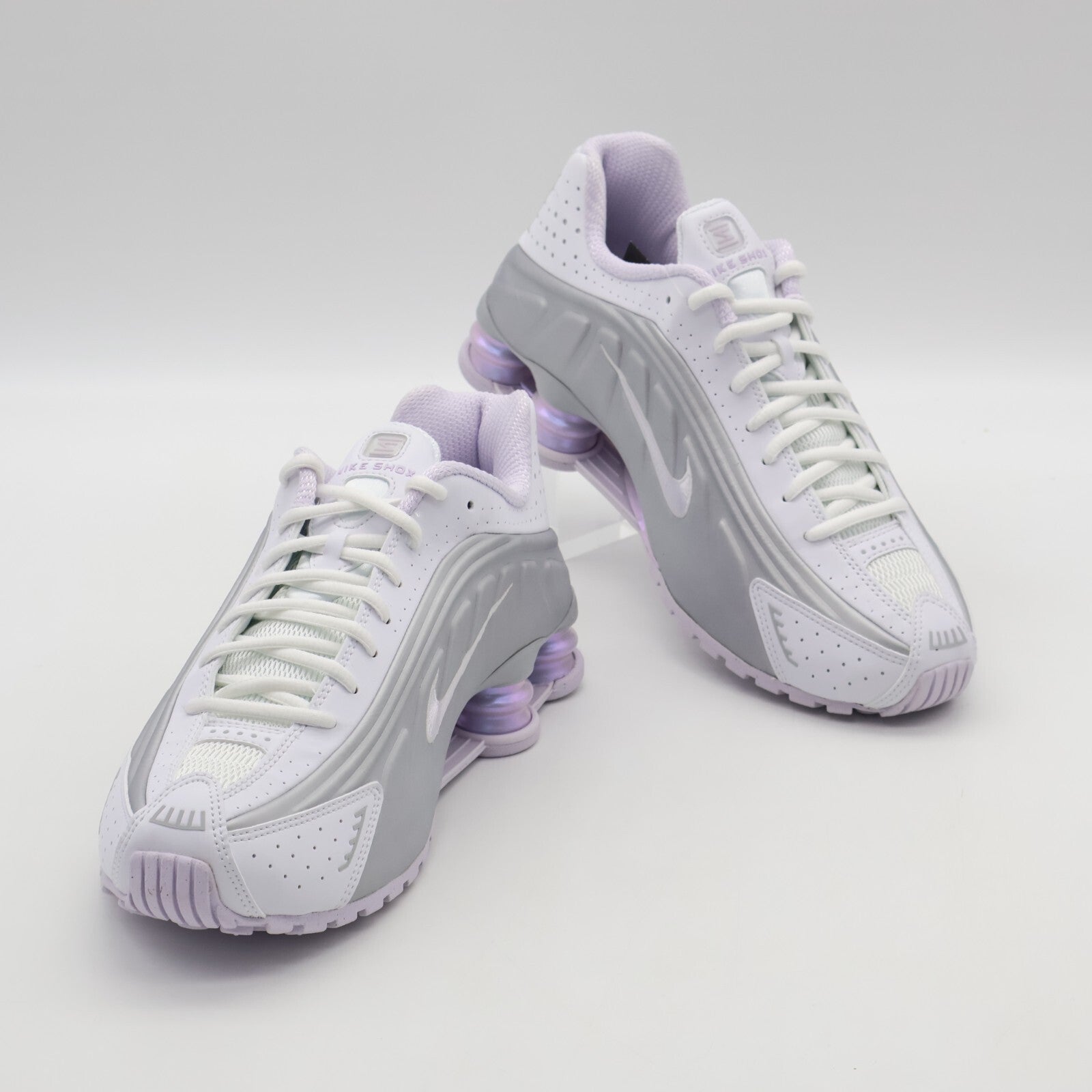 HF5076-100 Nike Shox R4 White and Metallic Platinum (Women's)