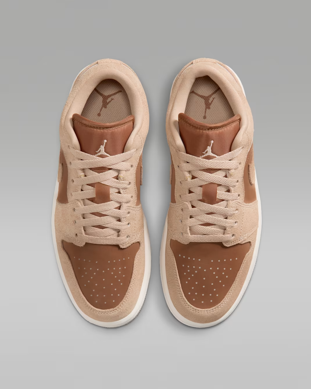 DC0774-205 DC0774-205 Nike Air Jordan 1 Low Legend Medium Brown (Women's)