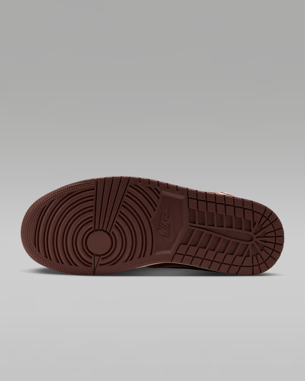 IQ7607-200 AIR JORDAN 1 MID SE (Women's)