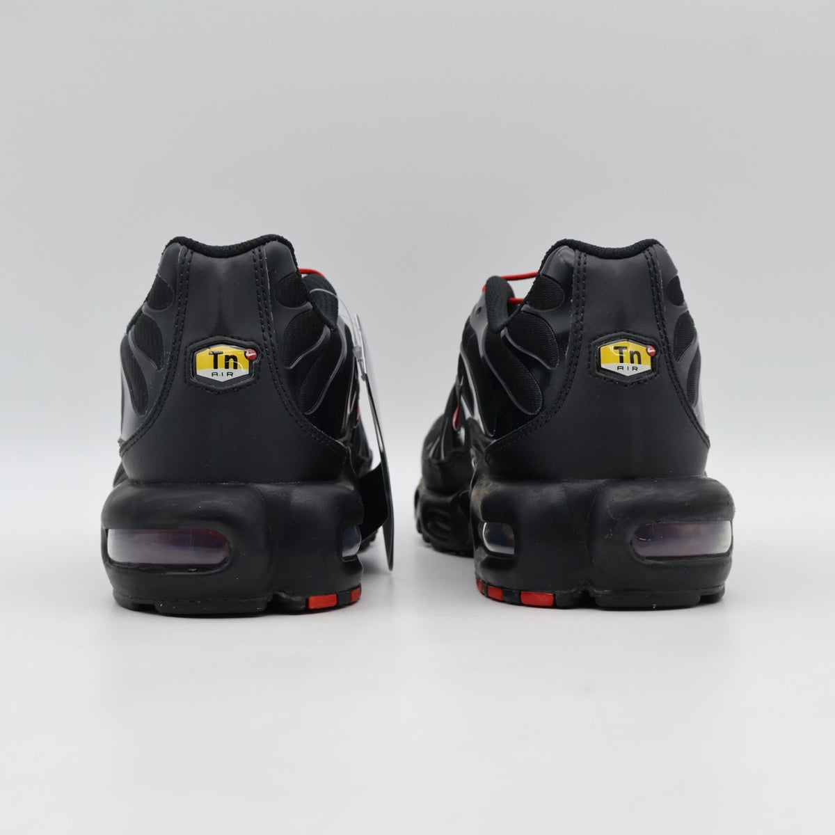 IH4459-001 Nike Air Max Plus Tuned Air (Men's)