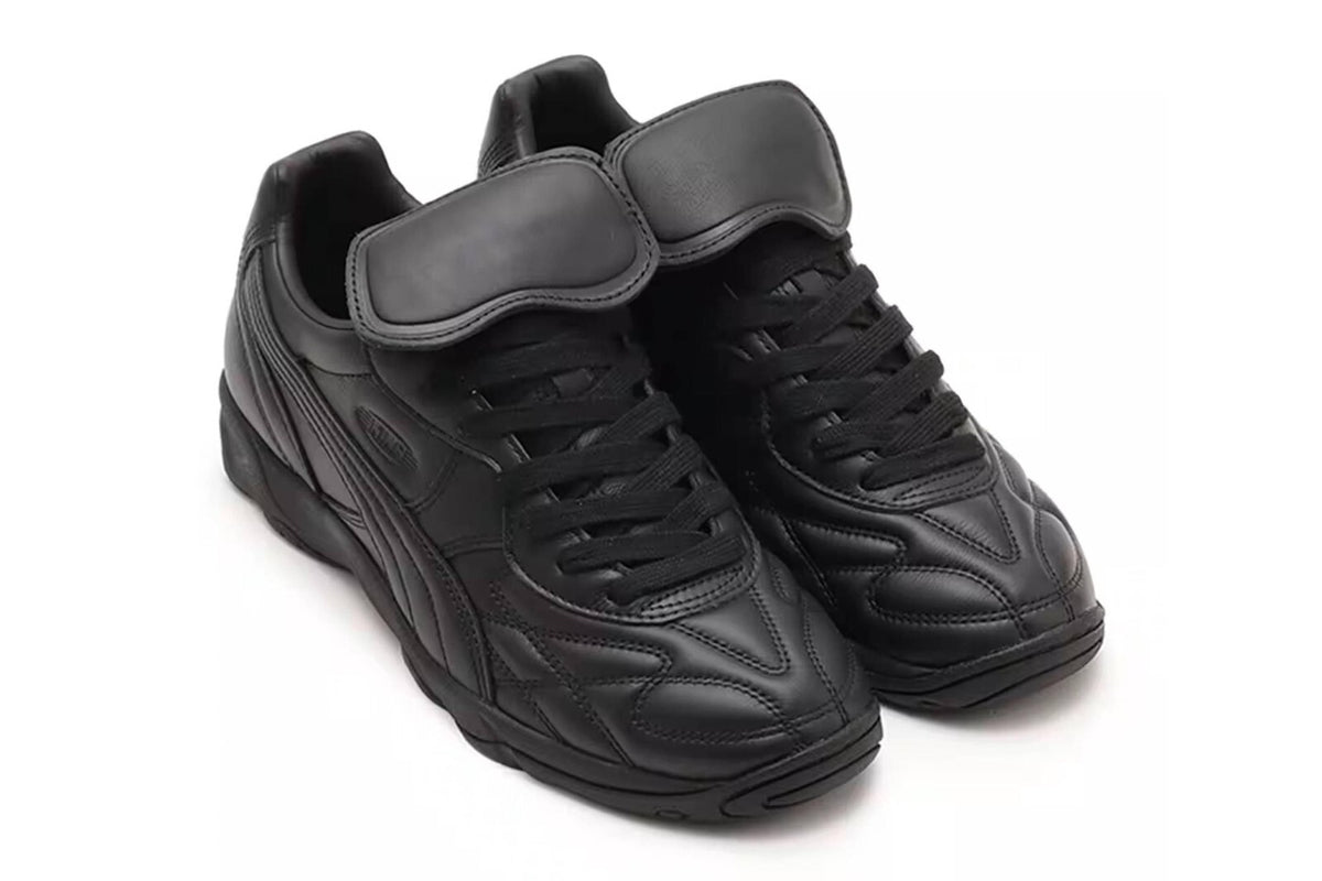 404083-01 Lack of Guidance Ã Puma King Indoor Triple Black (Men's)