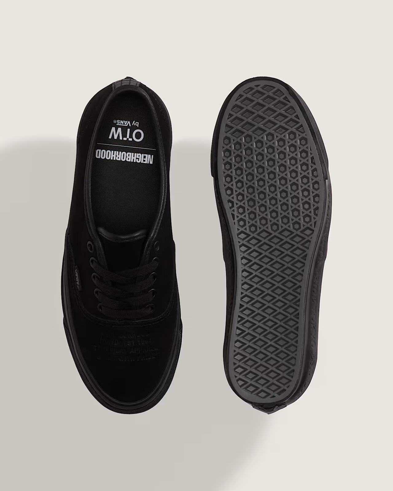 VN000XVJBLA NEIGHBORHOOD Ã OTW by Vans Authentic 44 "Black" (Men's)