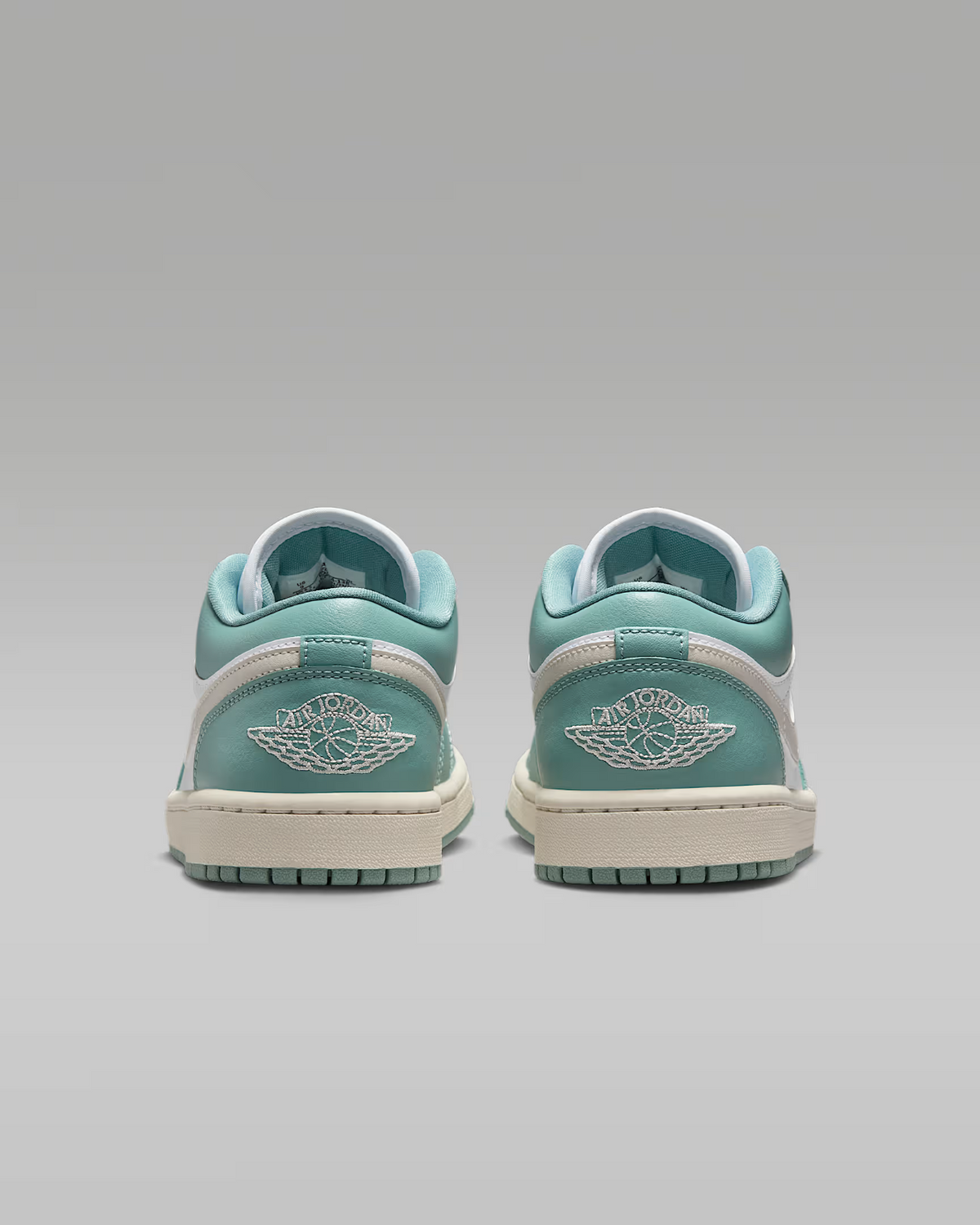 DC0774-138 Nike  Air Jordan 1 Low White Cannon (Women's)
