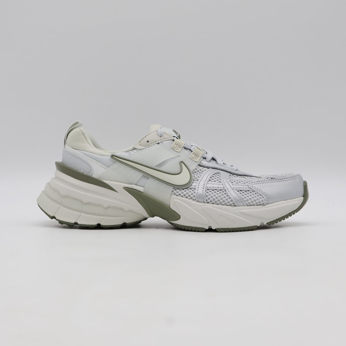 FD0736-006 Nike Women's V2K Run Photon Dust Light Silver Summit White (Women's)
