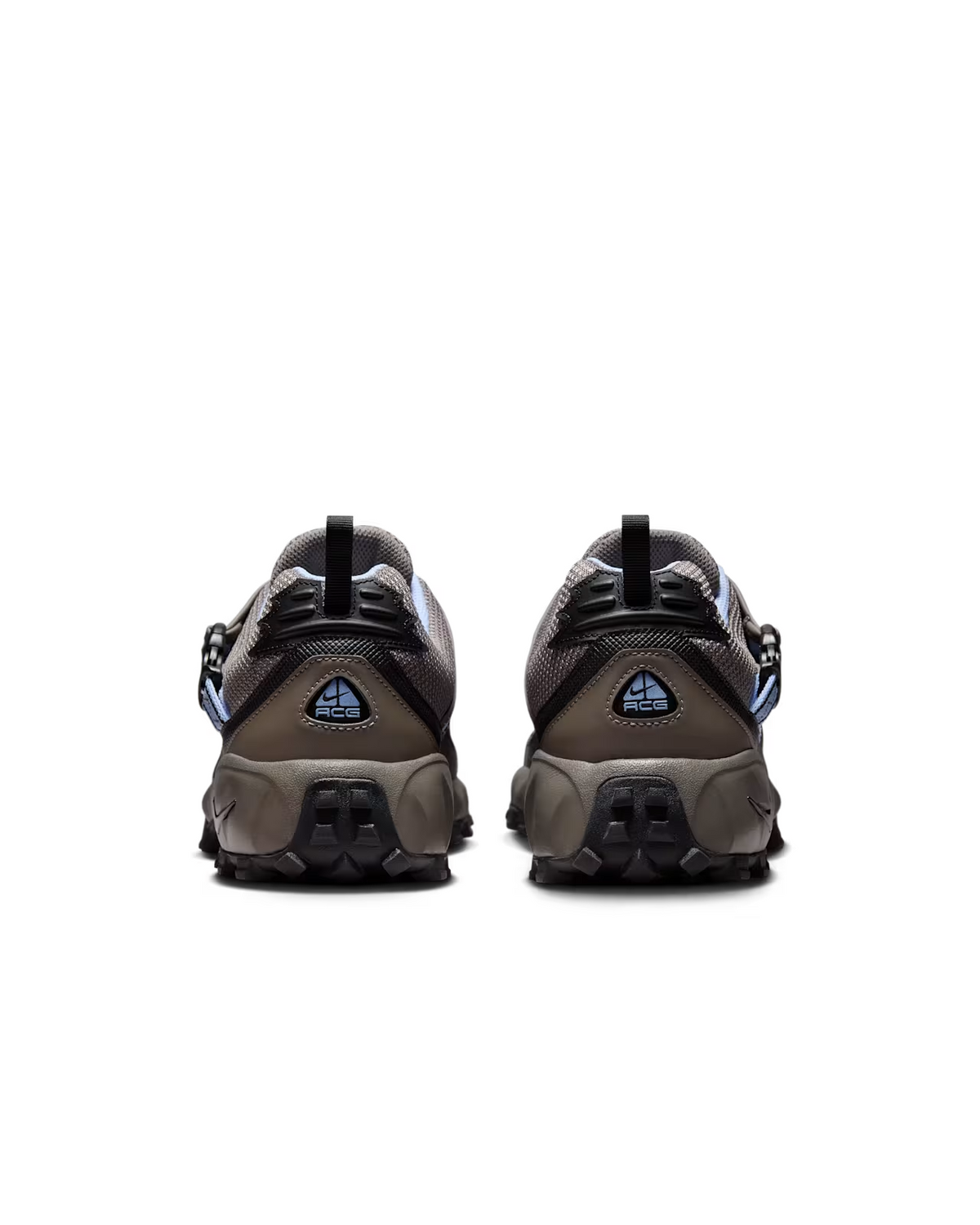 HM7133-200 Nike ACG Air Phassad Cave Stone Aluminum (Men's)