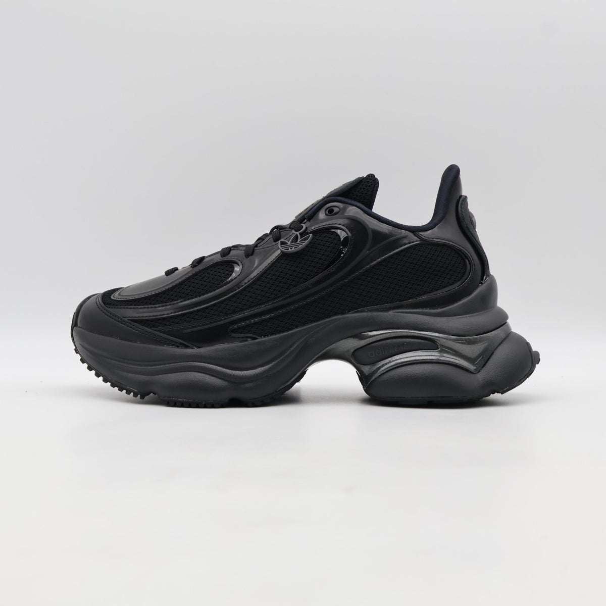JS2468 adidas Originals Ozvenuz Core Black Charcoal Core White (Women's)