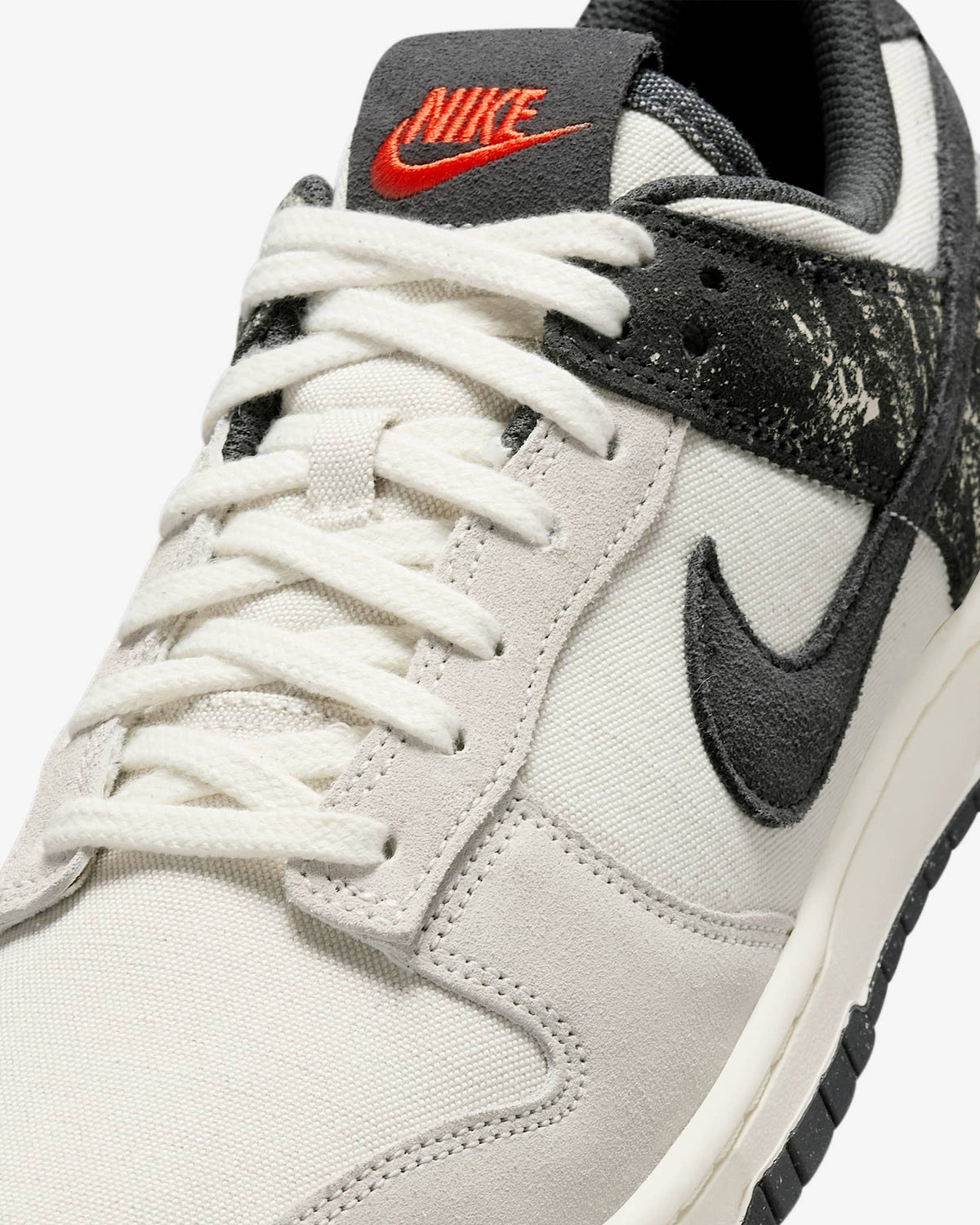 IB7720-110 Nike Dunk Low Pale Ivory Off Noir (Men's)