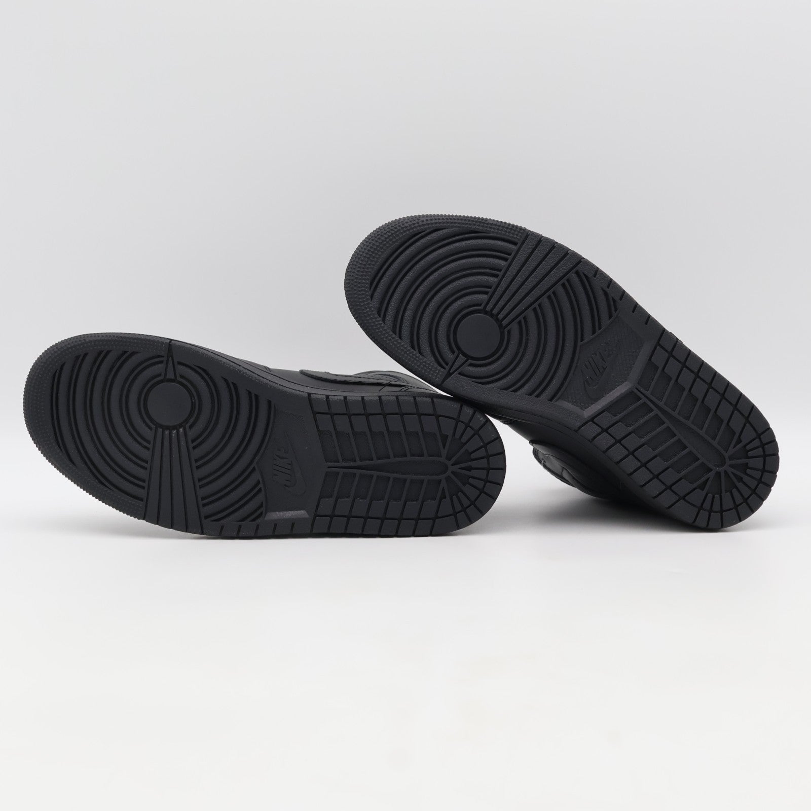 554724-093 Nike Air Jordan 1 Mid Triple Black (Men's)