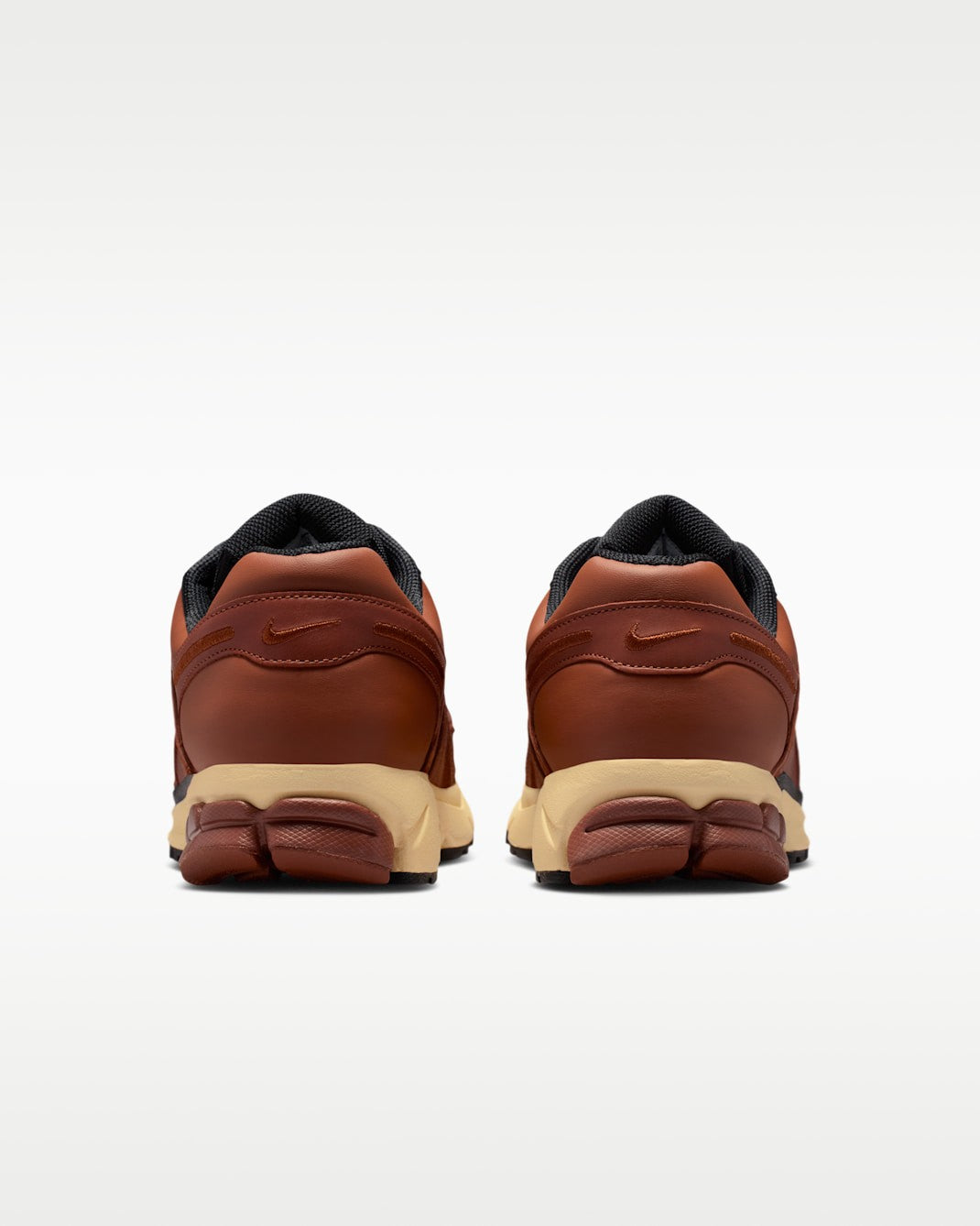 IO4555-200 Nike Zoom Vomero 5 Pony (Men's)