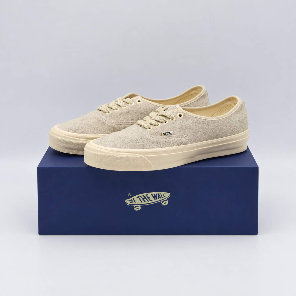 VN000Z6RCHW Vans PREMIUM AUTHENTIC 44 (Men's)