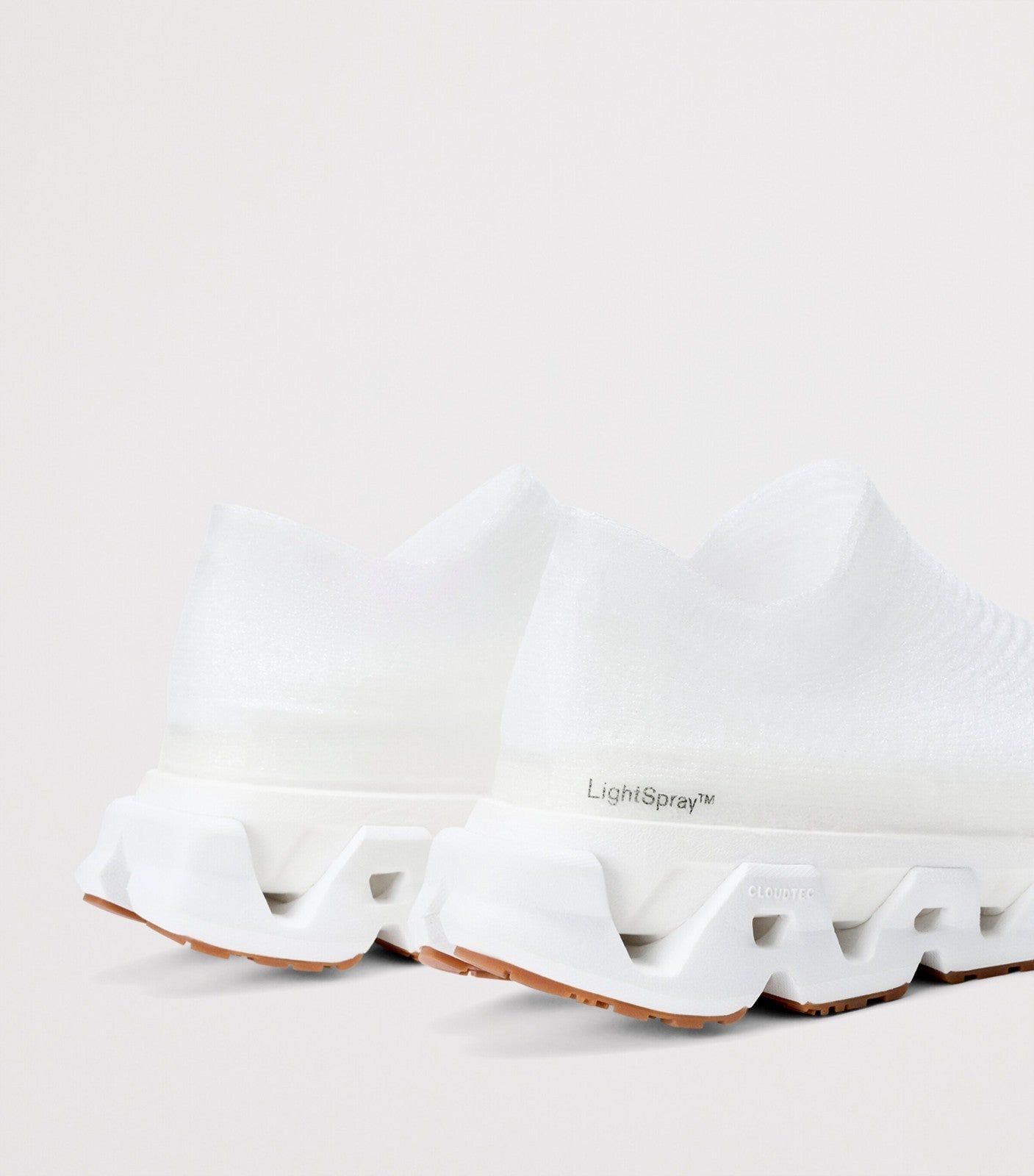 3UG10030069 LOEWE Ã On LightSpray Cloudmonster White (Men's)