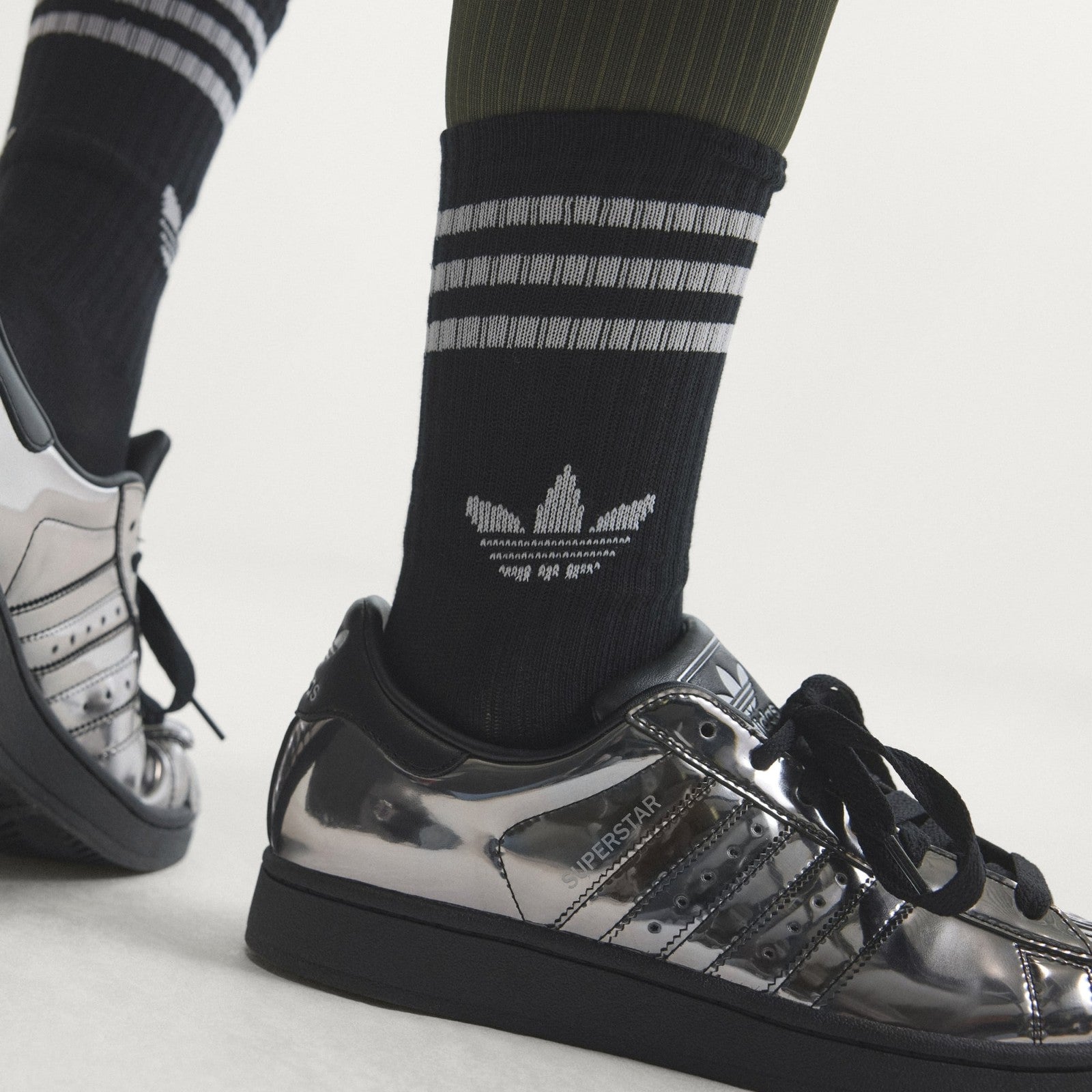 KJ7128 KJ7128 adidas Women's Superstar 2 Core Black (Women's)