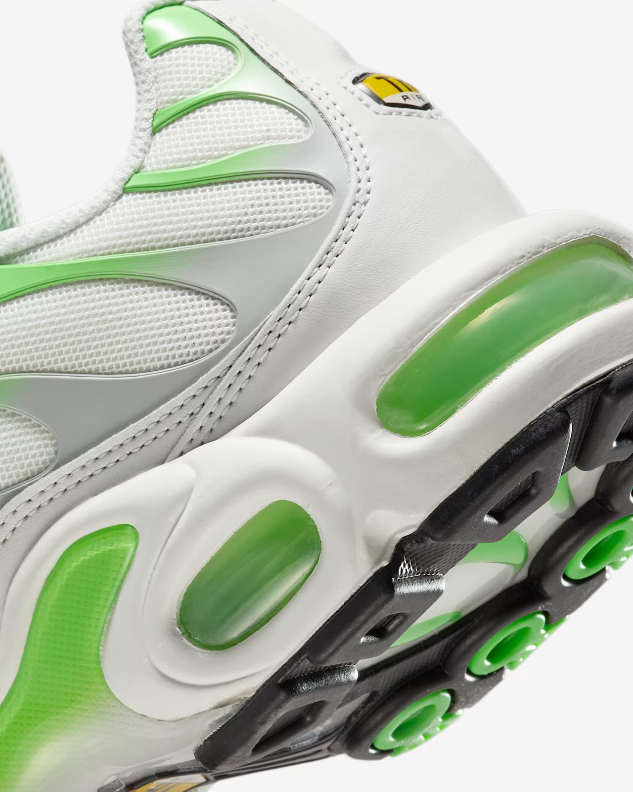 DZ3671-001 Nike Air Max Plus Green Strike (Men's)