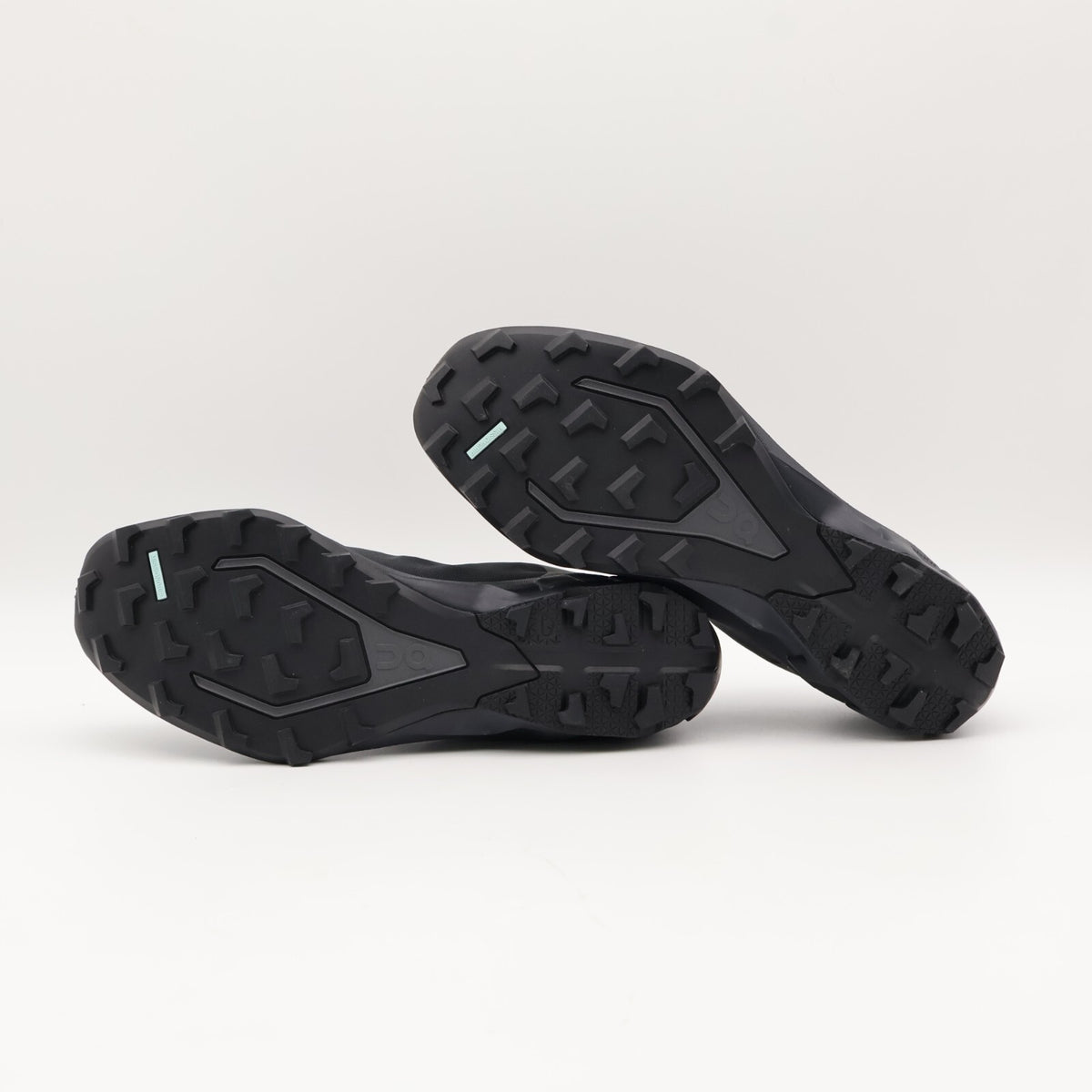 3ME30650485 POST ARCHIVE FACTION On Cloudventure Peak PAF All Black (Men's)