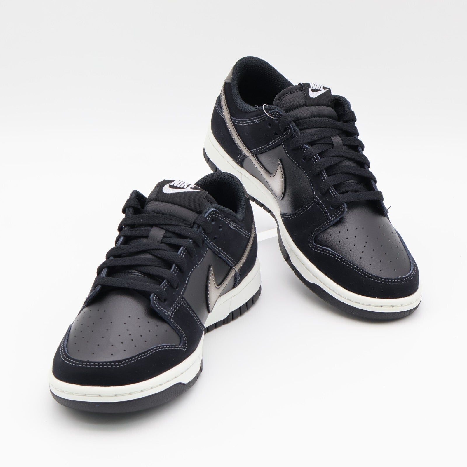 FD6923-001 Nike Dunk Low Airbrush Swoosh (Men's)