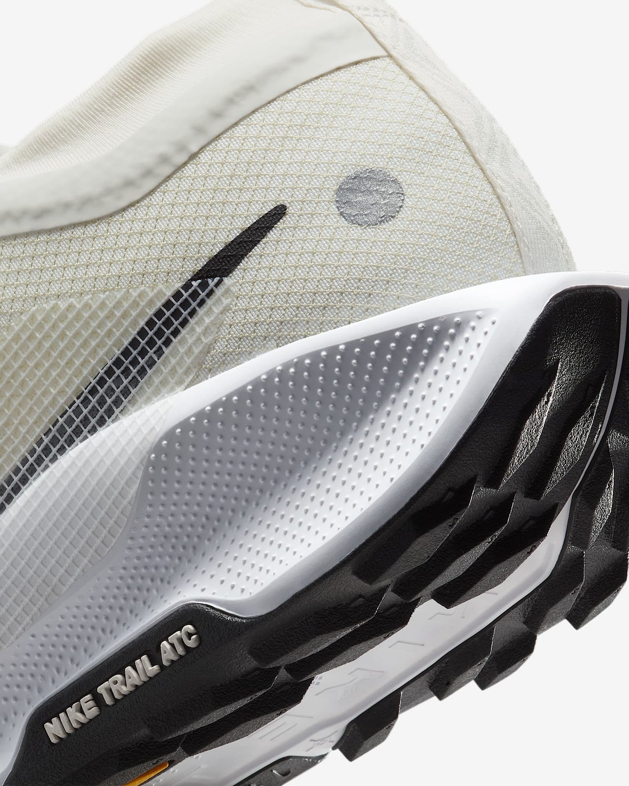 FQ0912-003 Nike Pegasus Trail 5 GORE-TEX Phantom White University Gold (Women's)