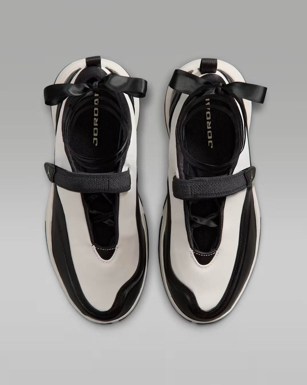 IB8597-003 Nike Jordan Pointe "Black/Chalk" (Women's)