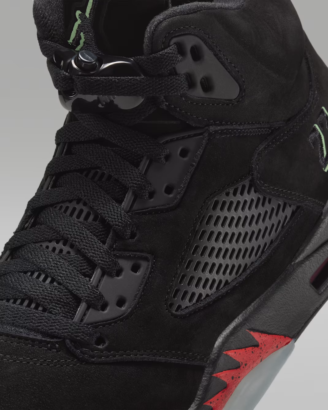 HQ7978-001 Nike Air Jordan 5 "Halloween 2026" (Men's)