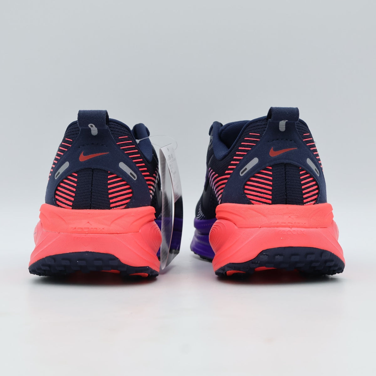 IR0784-451 Nike Vomero 18 Obsidian Purple Dynasty Flash Crimson (Women's)