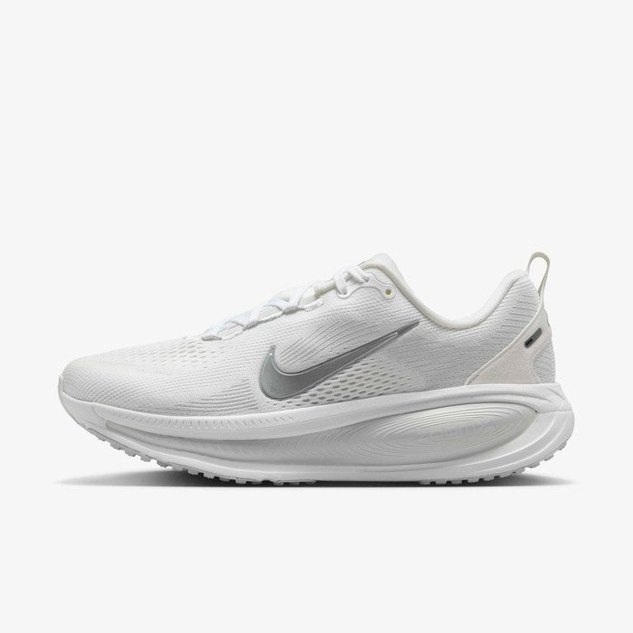 HM6804-104 Nike Vomero 8  White Photon Dust Summit White  Metallic Silve(Women's