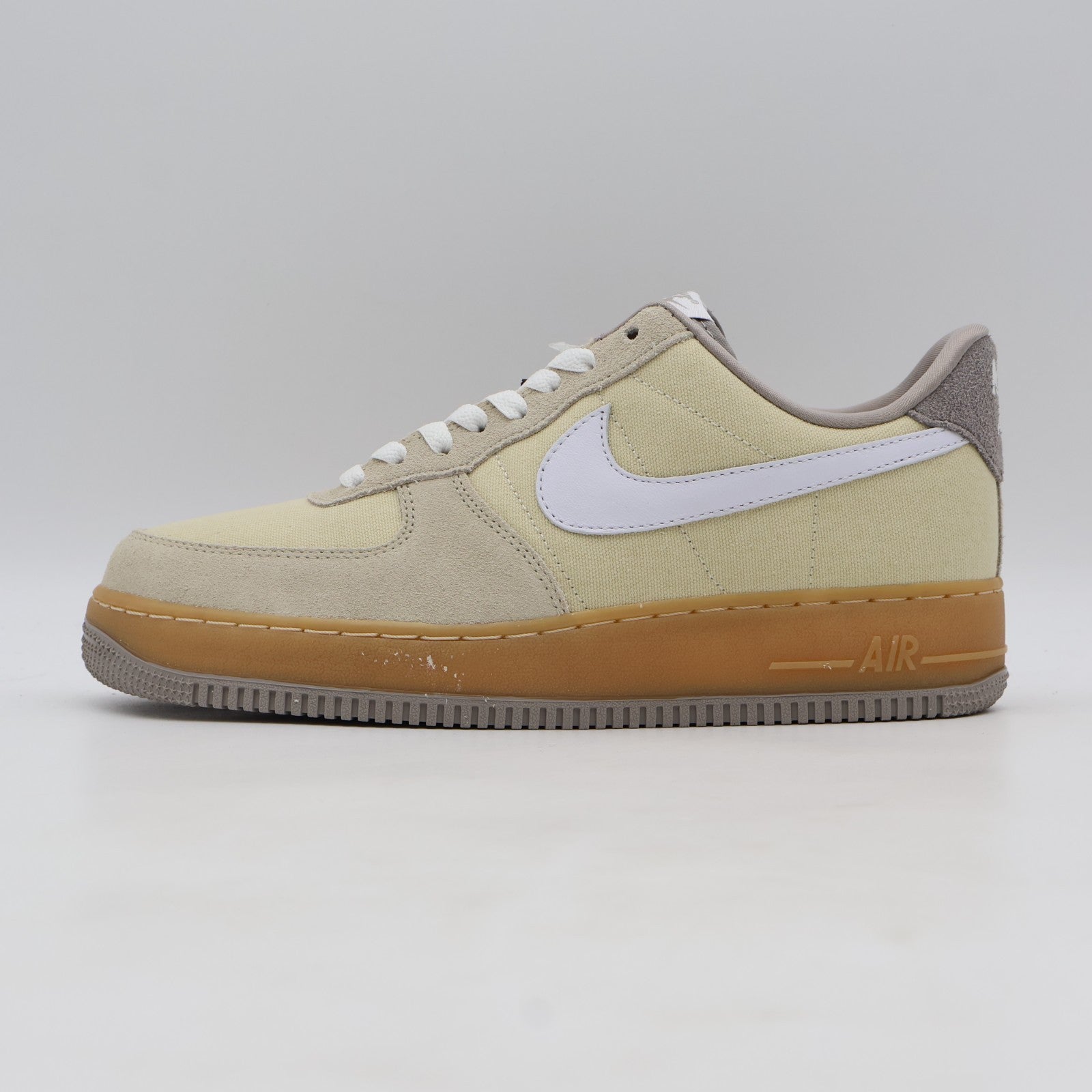 HV4306-234 Nike Air Force 1 â07 Light Khaki Gum Yellow College Grey (Women's)