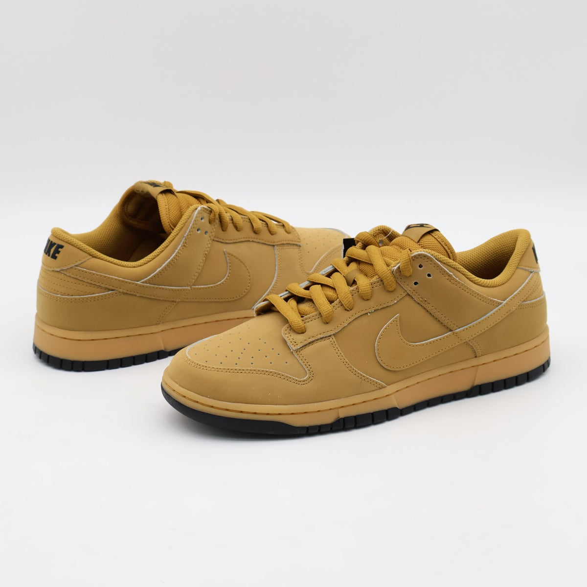 HQ1932-700 Nike Dunk Low Retro SE Wheat Gum Yellow Black (Men's)