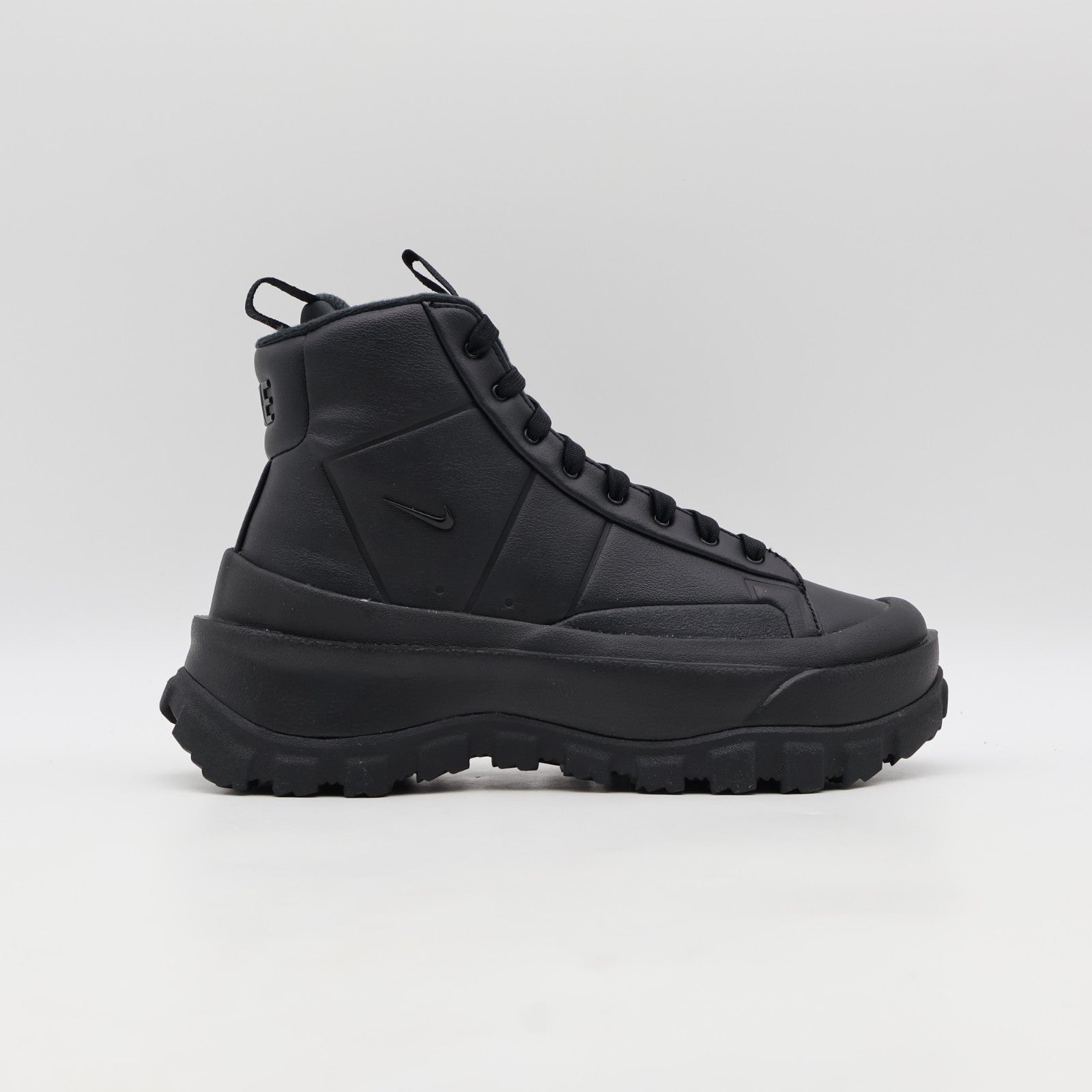 FQ9065-002 Nike Blazer Mid Roam Black University Red (Women's)