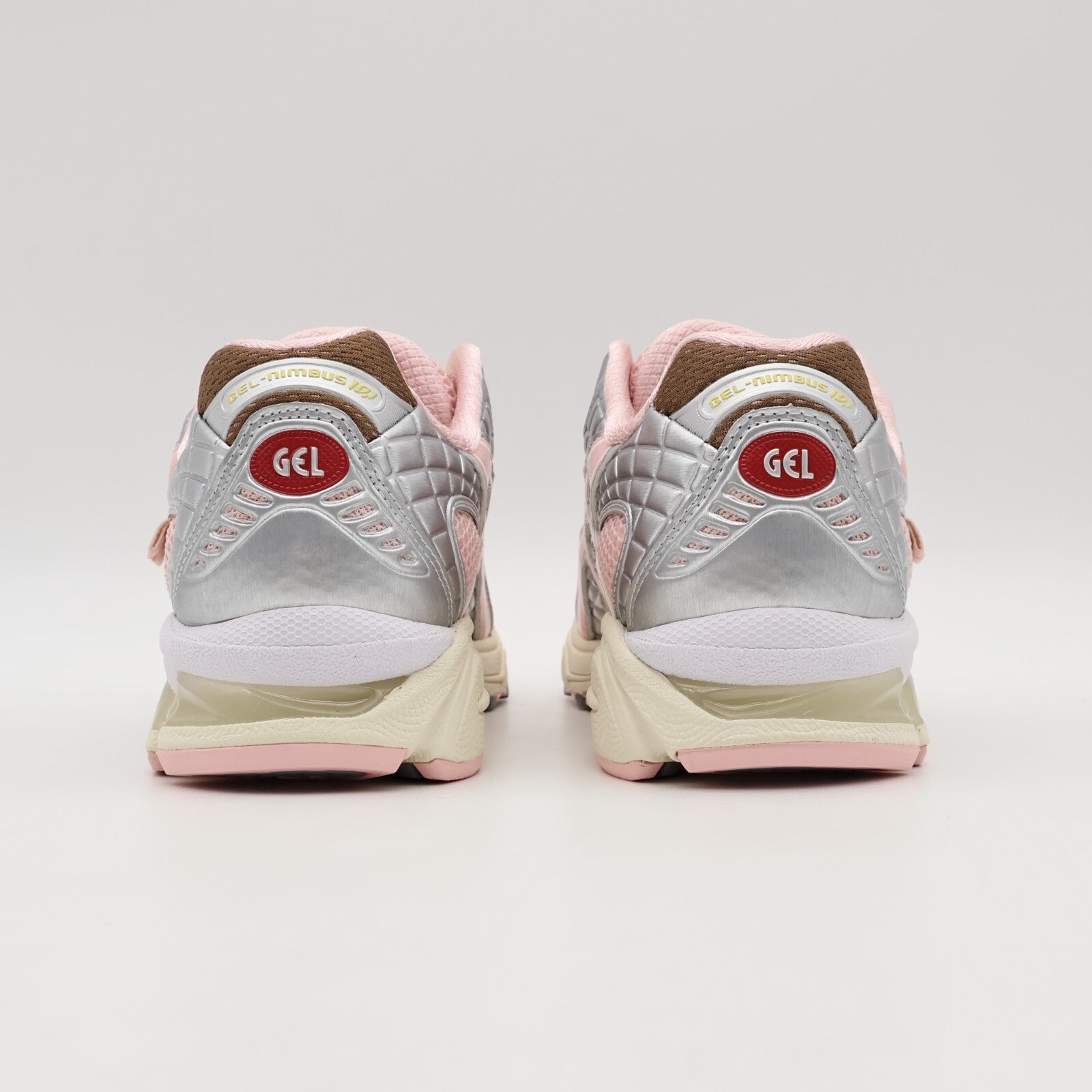 1203A865-702 VANDY THE PINK atmos Asics Gel-Nimbus 10.1 Strawberry Cream (Men's)
